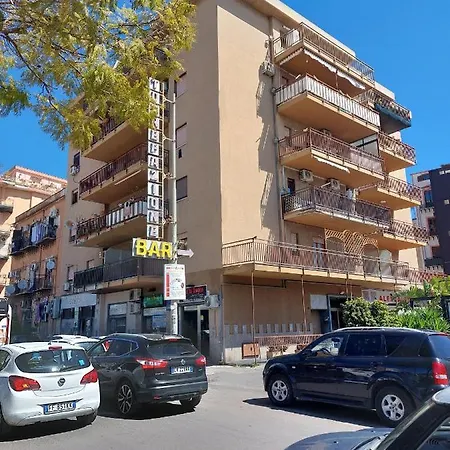 Intero Miniappartamento Con Cucina *